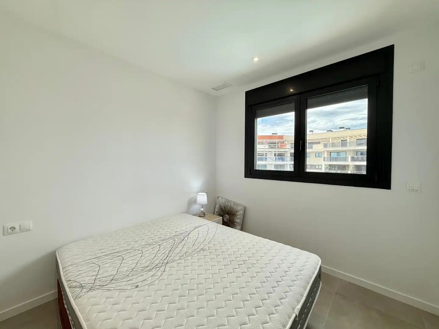 Dormitori de Apartament de lloguer en Orihuela amb Aire condicionat, Calefacció i Terrassa