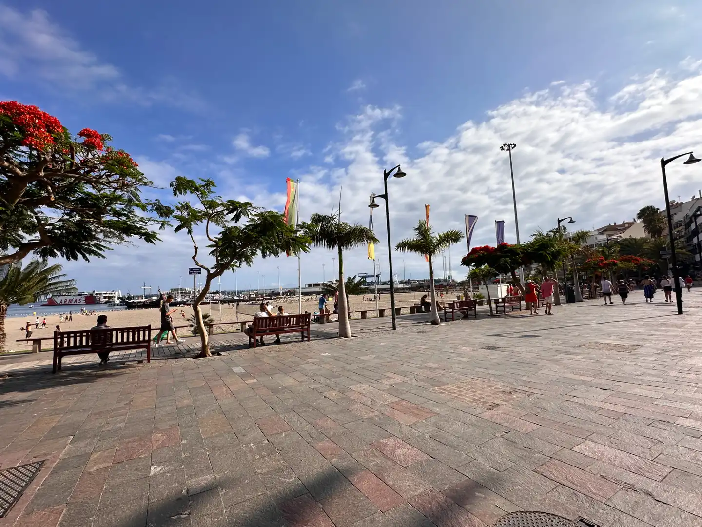 Vista exterior de Piso en venta en Arona con Calefacción, Amueblado y Lavadora