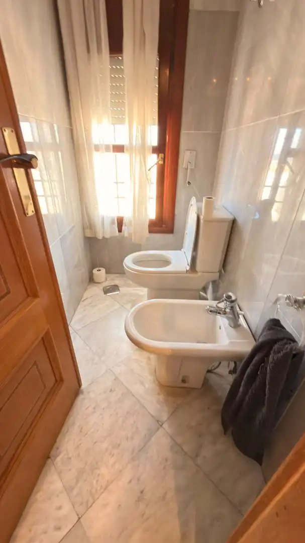 Bathroom of Houses for share in Albaicín