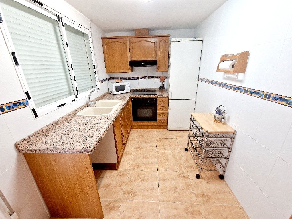 Single-family semi-detached for rent to own in Carrer de l'Ombrió, 38, Costur