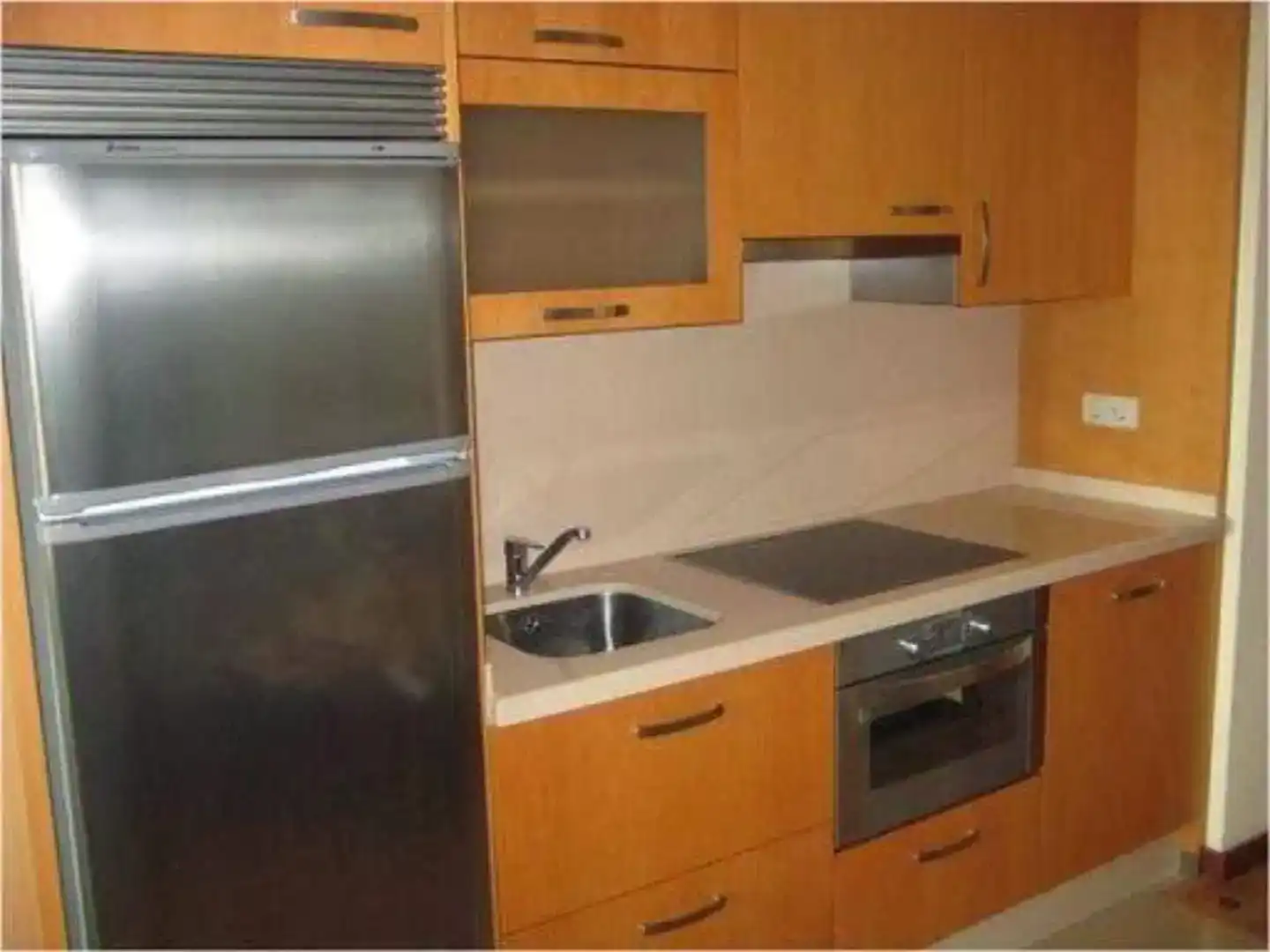Kitchen of Flat for rent in Vigo   with Parquet flooring, Storage room and Furnished