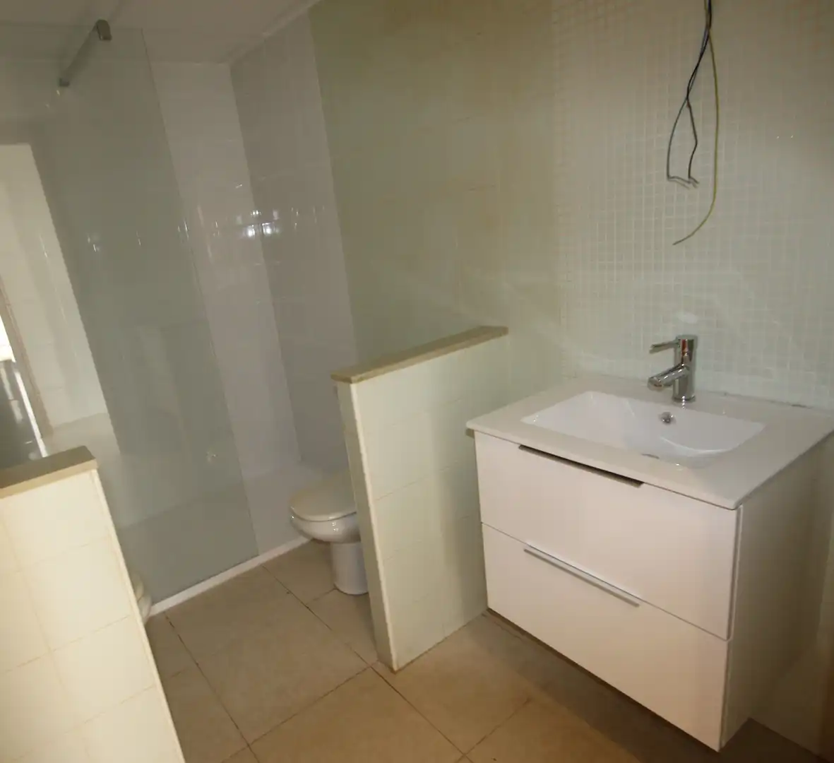 Badezimmer von Dachboden zum Verkauf in Mont-roig del Camp mit Klimaanlage, Terrasse und Gemeinschaftspool