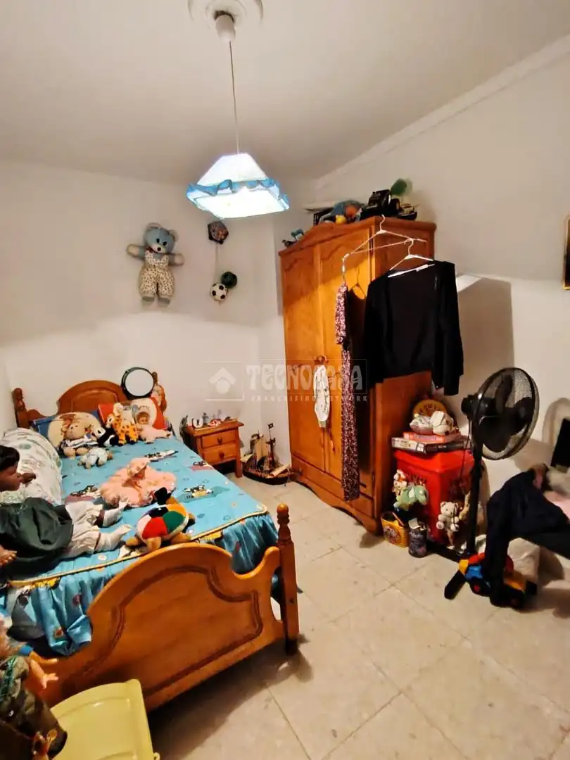 Dormitori de Casa o xalet en venda en Marchena
