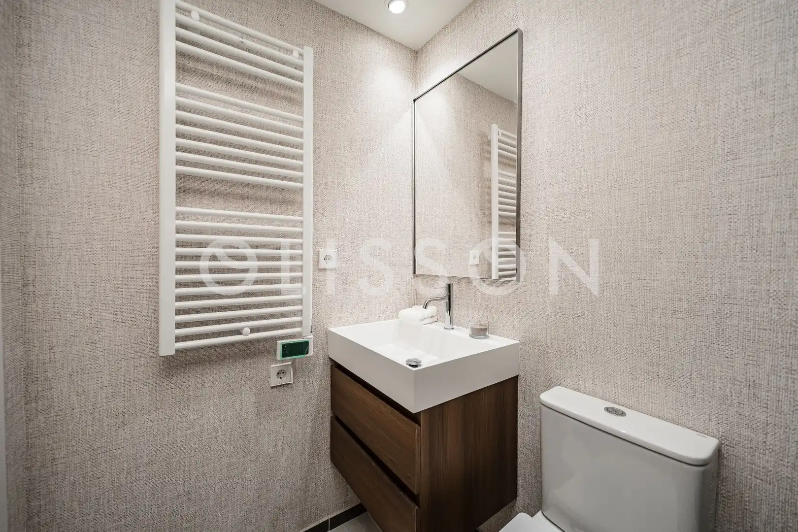 Badezimmer von Wohnungen zum Verkauf in Madrid mit Klimaanlage, Heizung und Möbliert