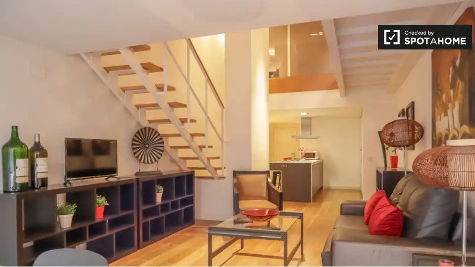 Sala d'estar de Pis de lloguer en  Madrid Capital amb Aire condicionat, Calefacció i Moblat