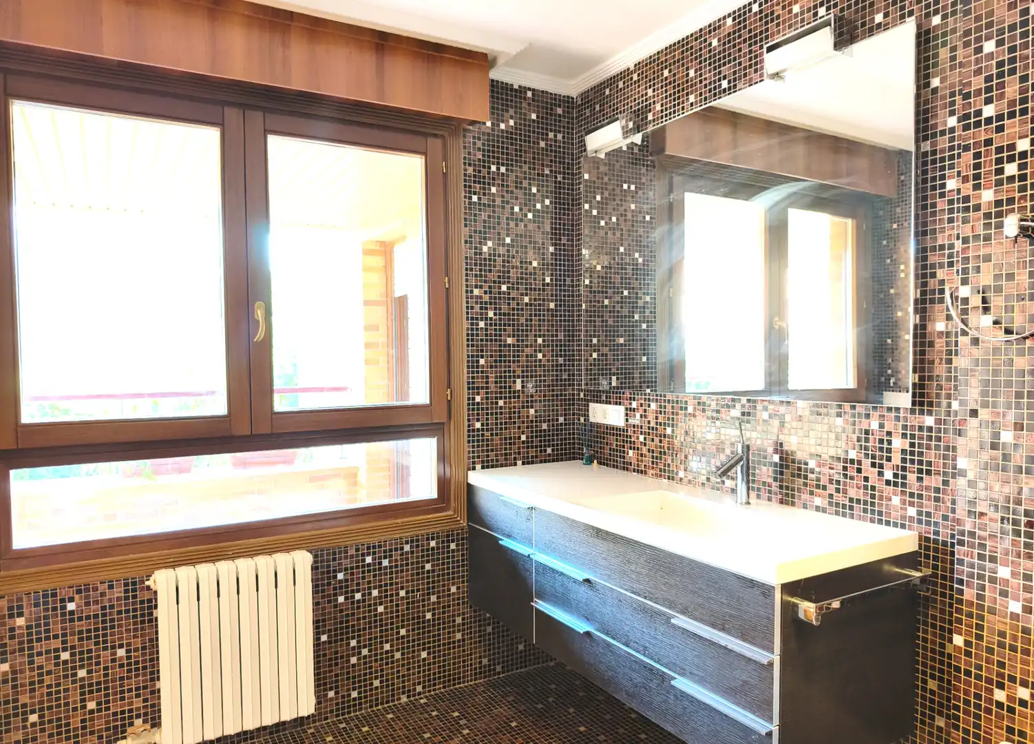 Baño de Casa o chalet en venta en Zaragoza con Aire acondicionado, Jardín privado y Parquet