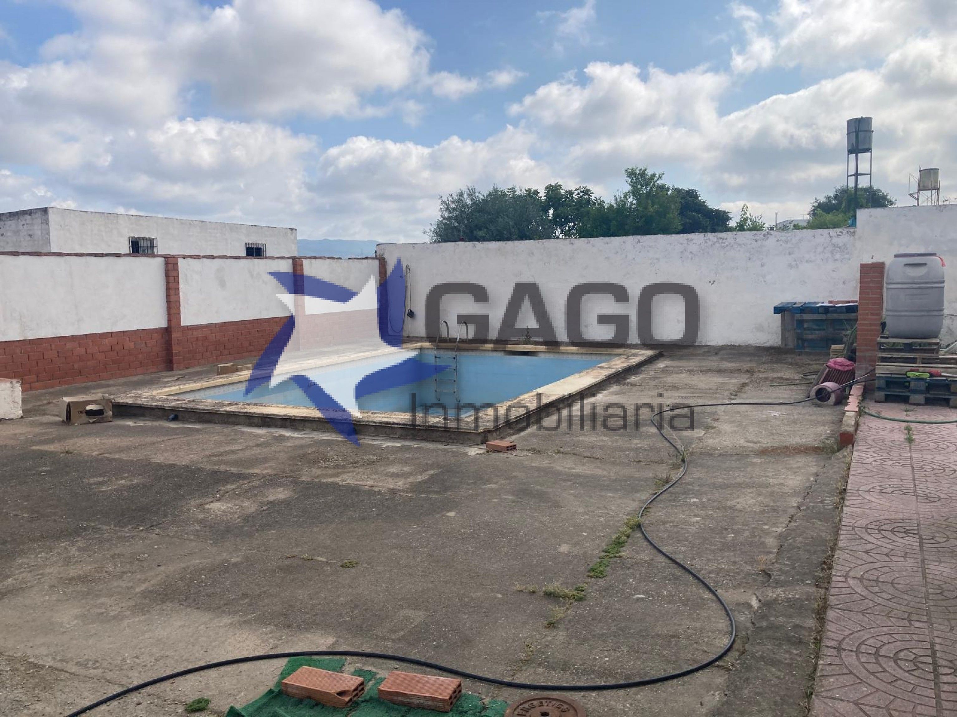 Swimming pool of Flat for sale in  Córdoba Capital  with Air Conditioner, Heating and Storage room