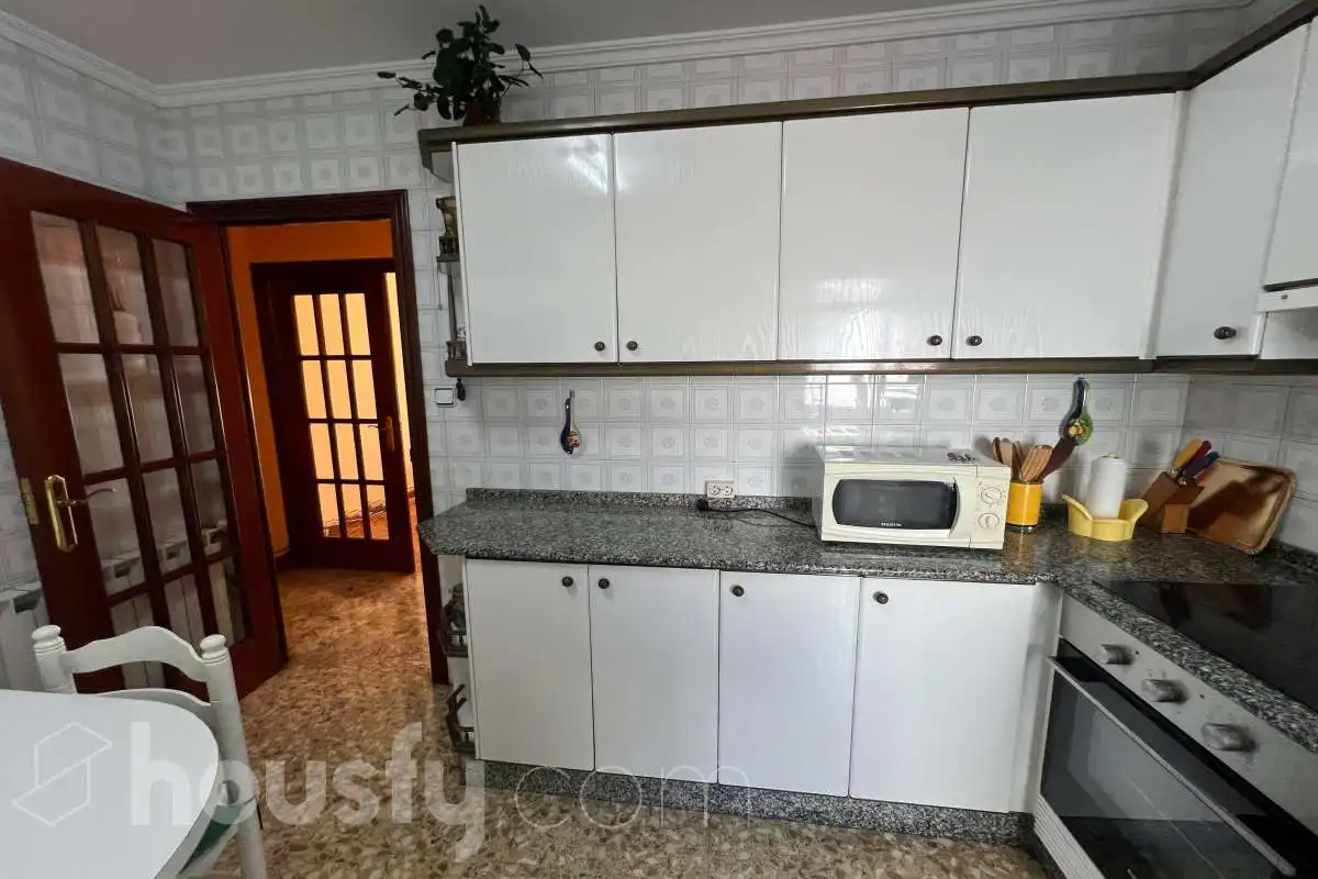Cocina de Piso en venta en A Coruña Capital  con Calefacción