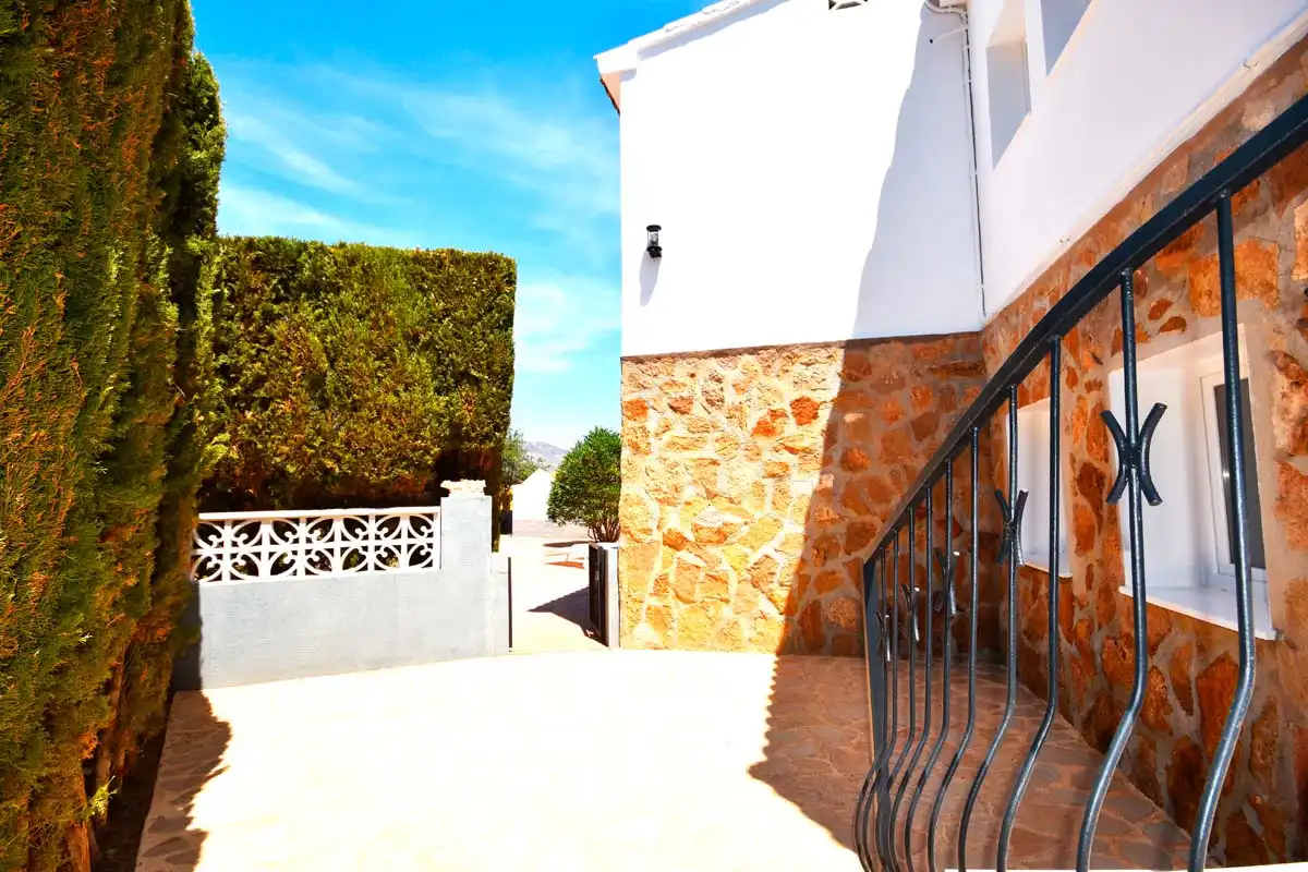 Vista exterior de Casa o chalet en venta en Calpe / Calp con Aire acondicionado, Jardín privado y Terraza