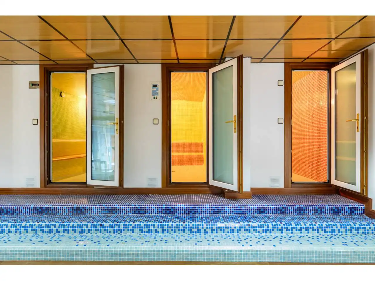 Schwimmbecken von Haus oder Chalet zum Verkauf in El Tiemblo  mit Klimaanlage, Heizung und Privatgarten