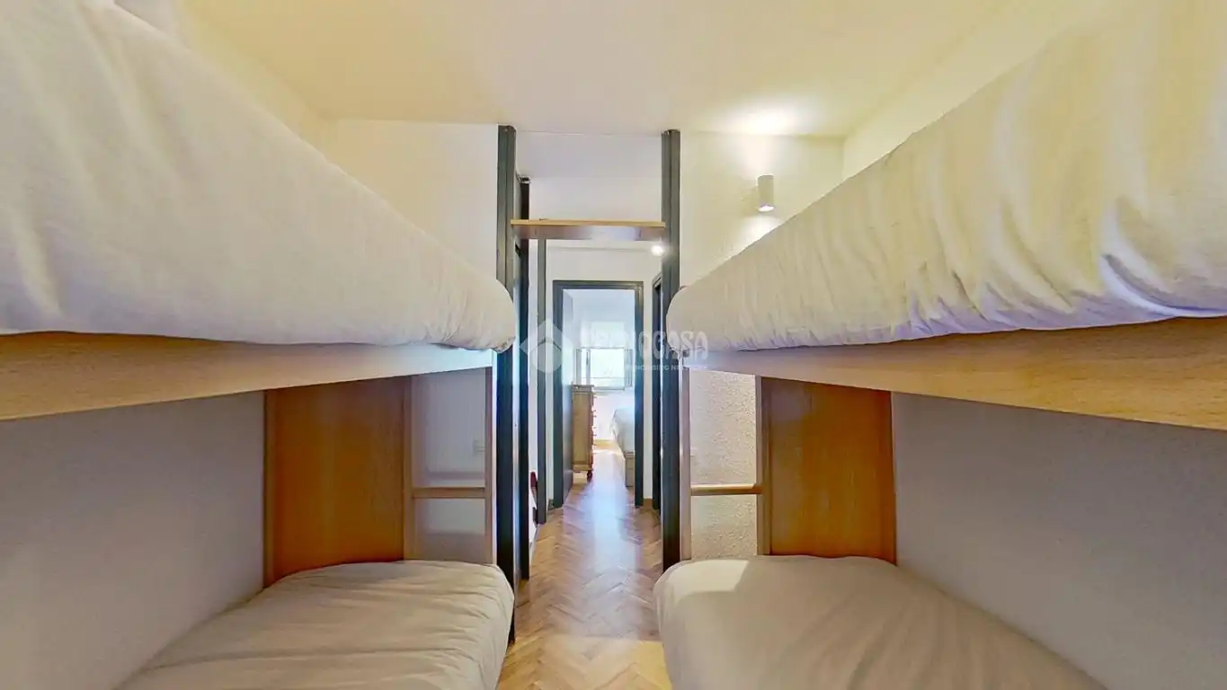Bedroom of Flat for sale in Alp  with Heating