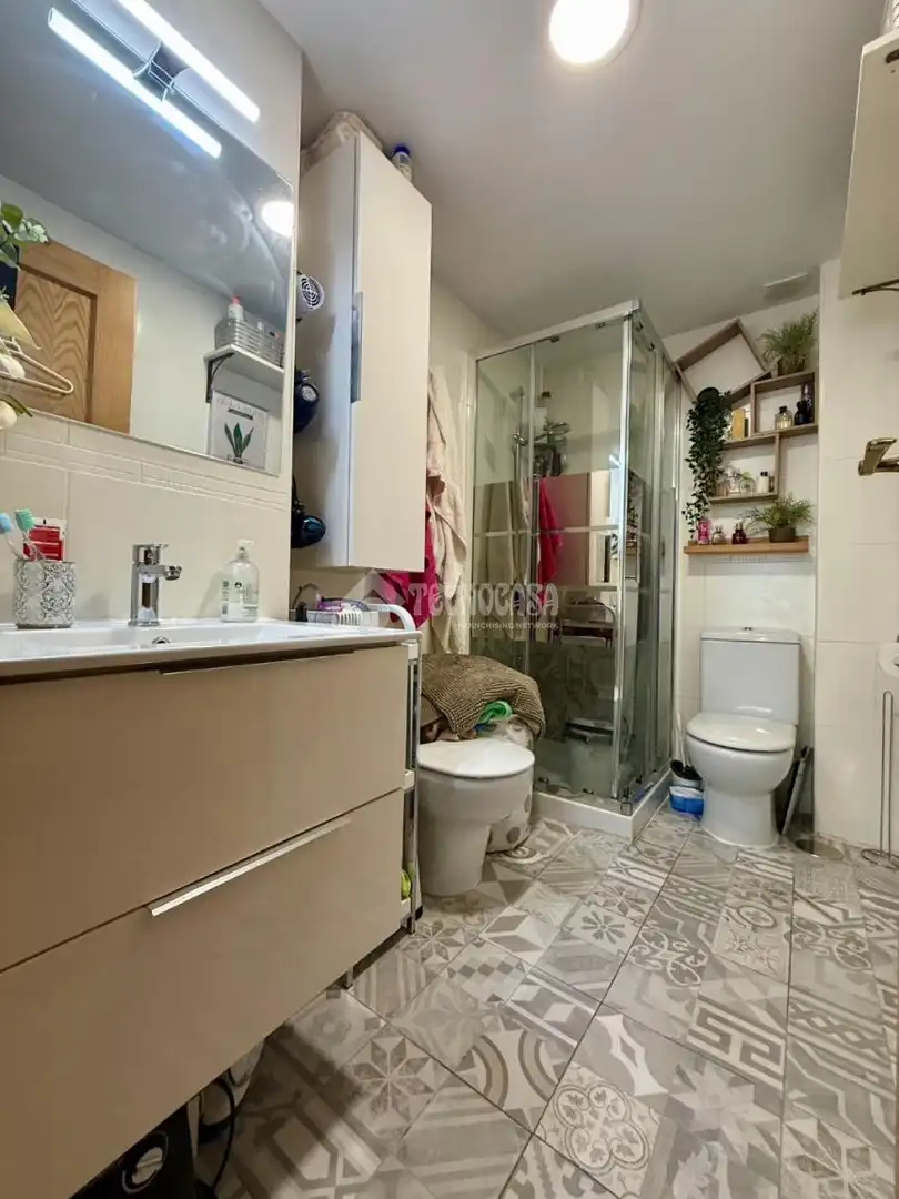 Baño de Piso en venta en Alovera con Aire acondicionado, Calefacción y Terraza