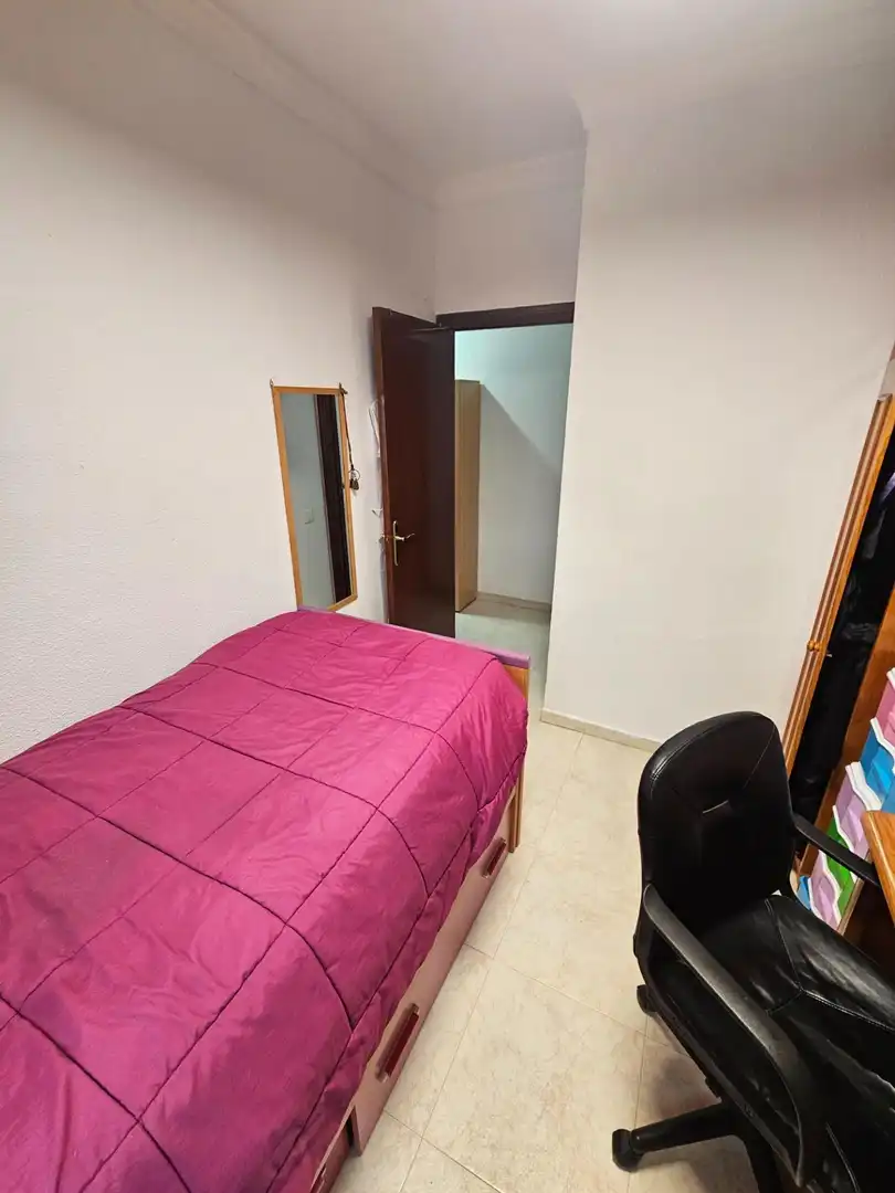 Habitación de Piso en venta en Vejer de la Frontera con Amueblado y Balcón