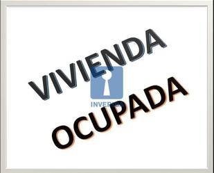 Vista exterior de Pis en venda en Cornellà de Llobregat amb Calefacció