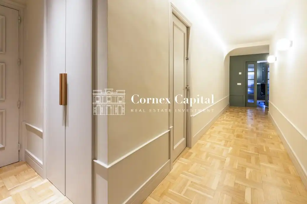 Piso en venta en Barcelona con Aire acondicionado, Terraza y Trastero