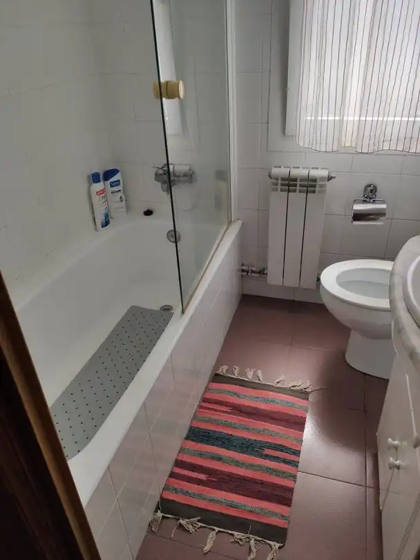Bany de Apartament de lloguer en Donostia - San Sebastián  amb Calefacció i Balcó