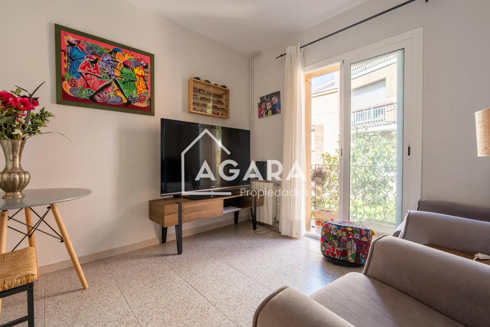 Sala d'estar de Pis en venda en Cornellà de Llobregat amb Calefacció