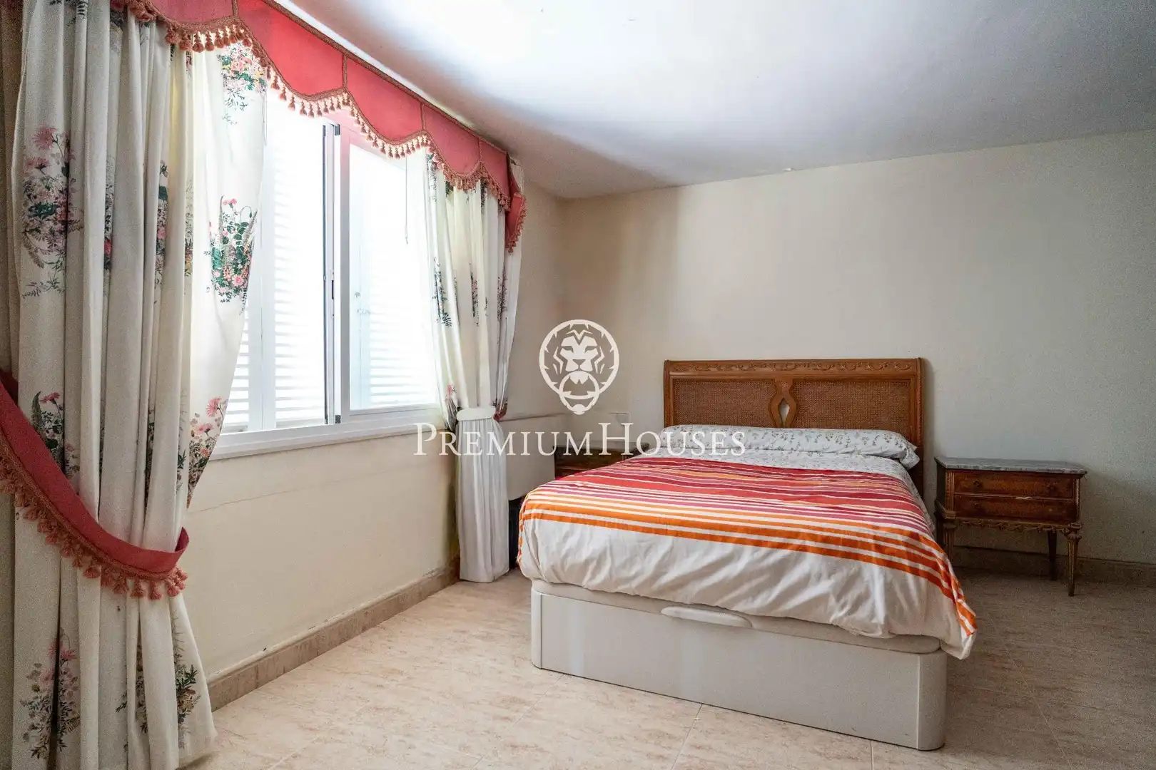 Dormitori de Casa o xalet en venda en Sitges amb Aire condicionat, Calefacció i Jardí privat