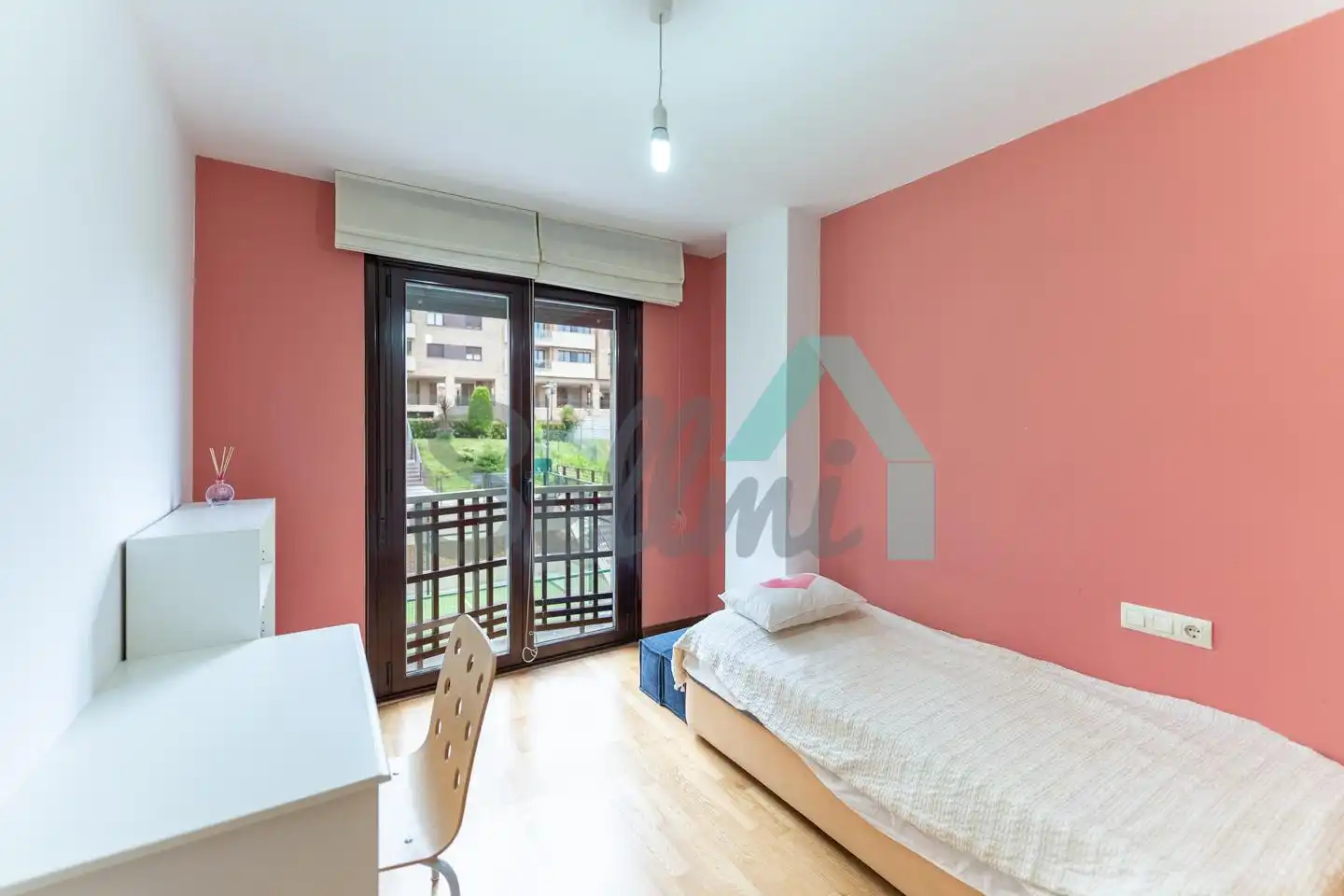 Bedroom of Flat for rent in Oviedo   with Heating, Parquet flooring and Terrace