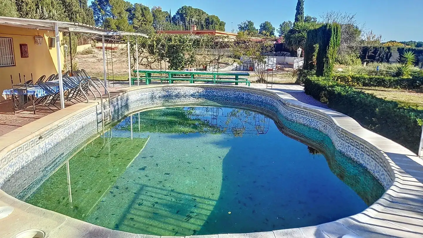 Schwimmbecken von Country house zum Verkauf in Bétera mit Privatgarten, Abstellraum und Schwimmbad