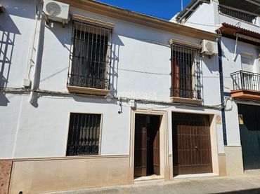 Casa con balcone in vendita a Montilla