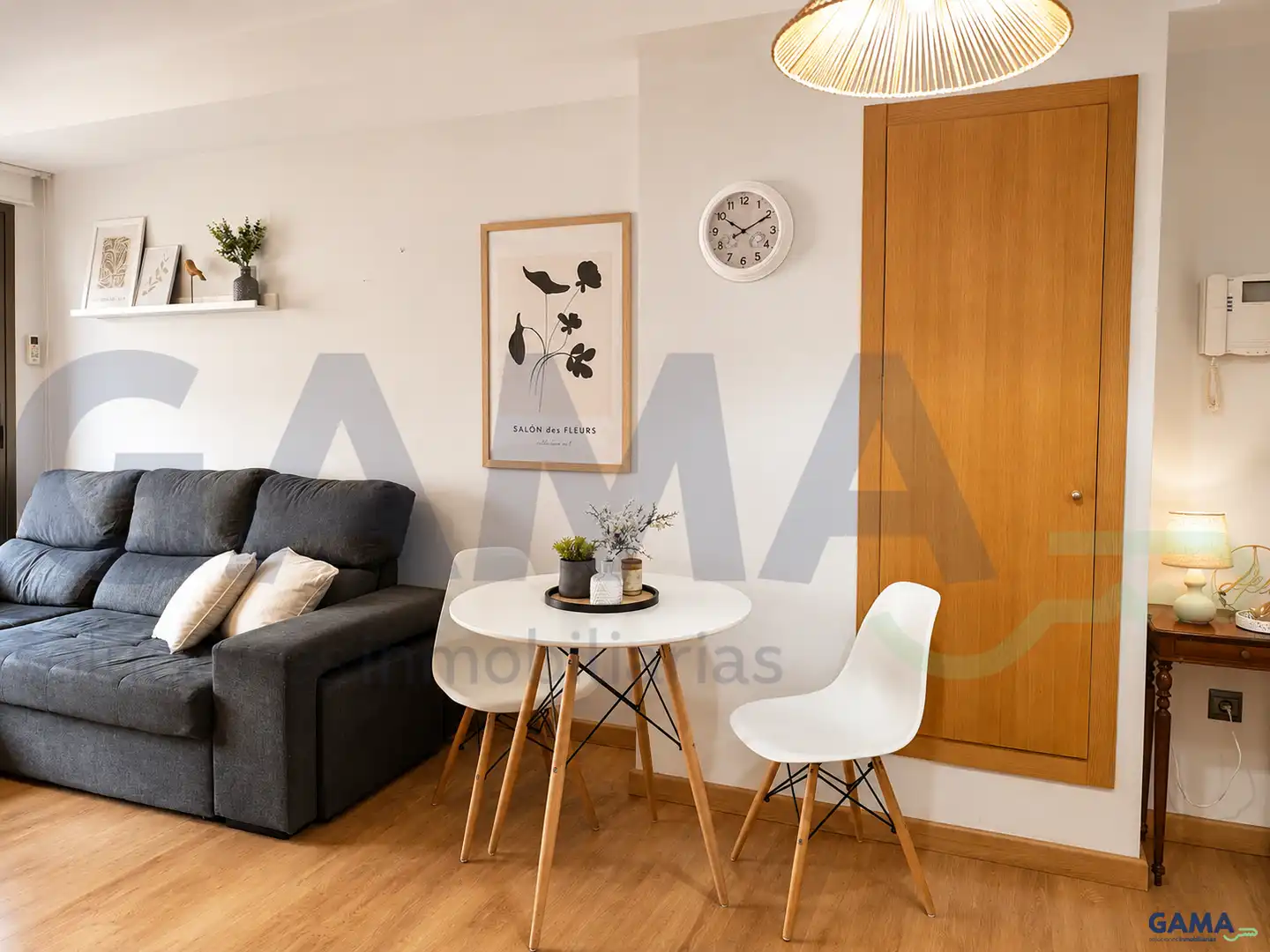 Sala d'estar de Pis de lloguer en Alzira amb Aire condicionat, Traster i Moblat