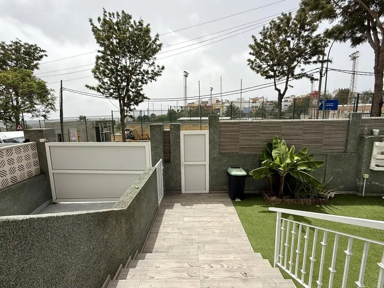 Casa adosada en venda a Escritor Secundino Delgado, Las Mesas - El Toscón