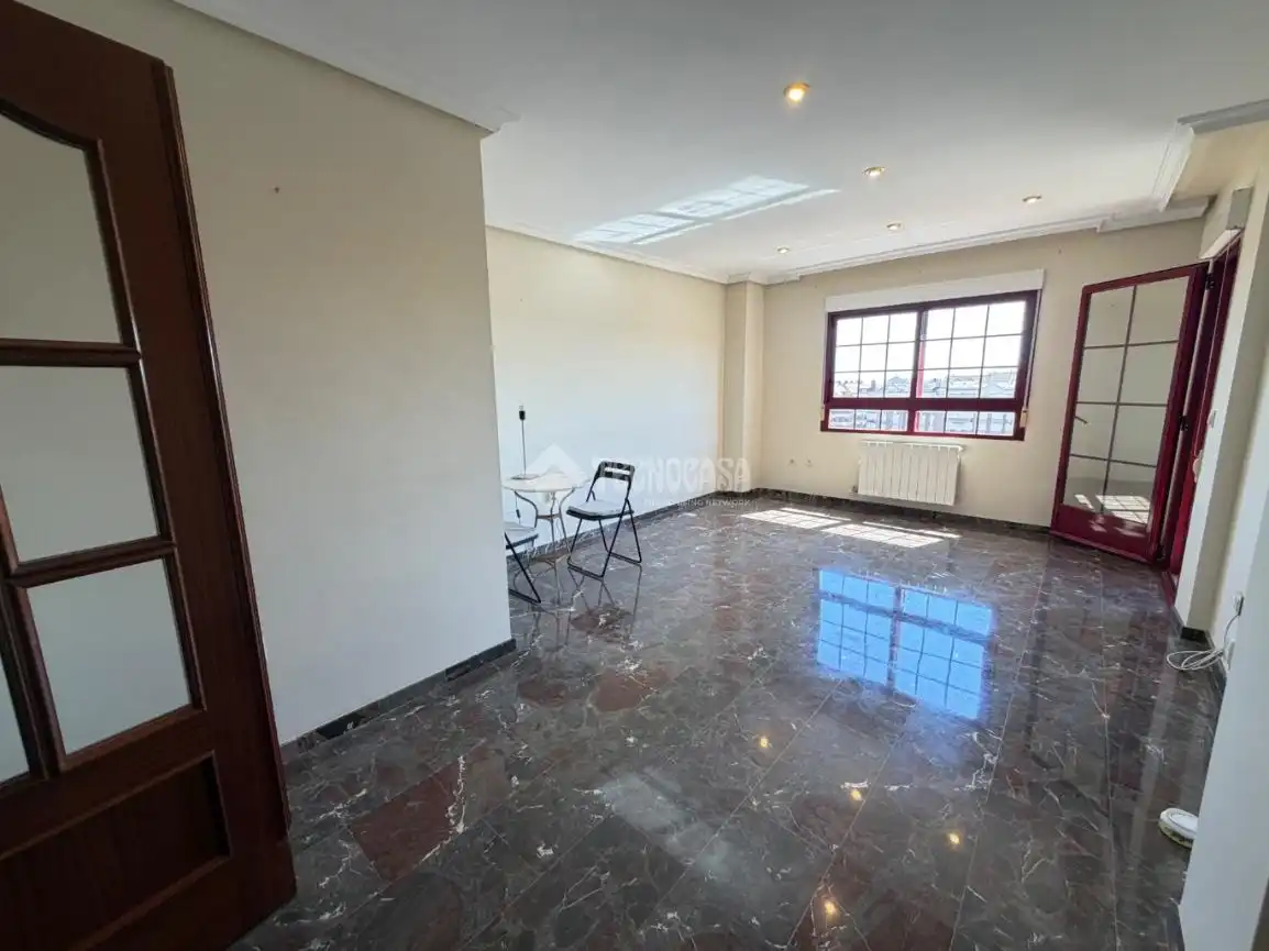 Wohnung zum Verkauf in Jaén mit Terrasse