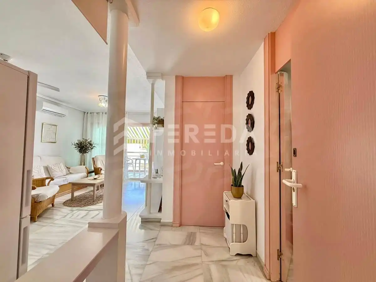 Apartamento en venta en Roquetas de Mar con Aire acondicionado, Terraza y Amueblado