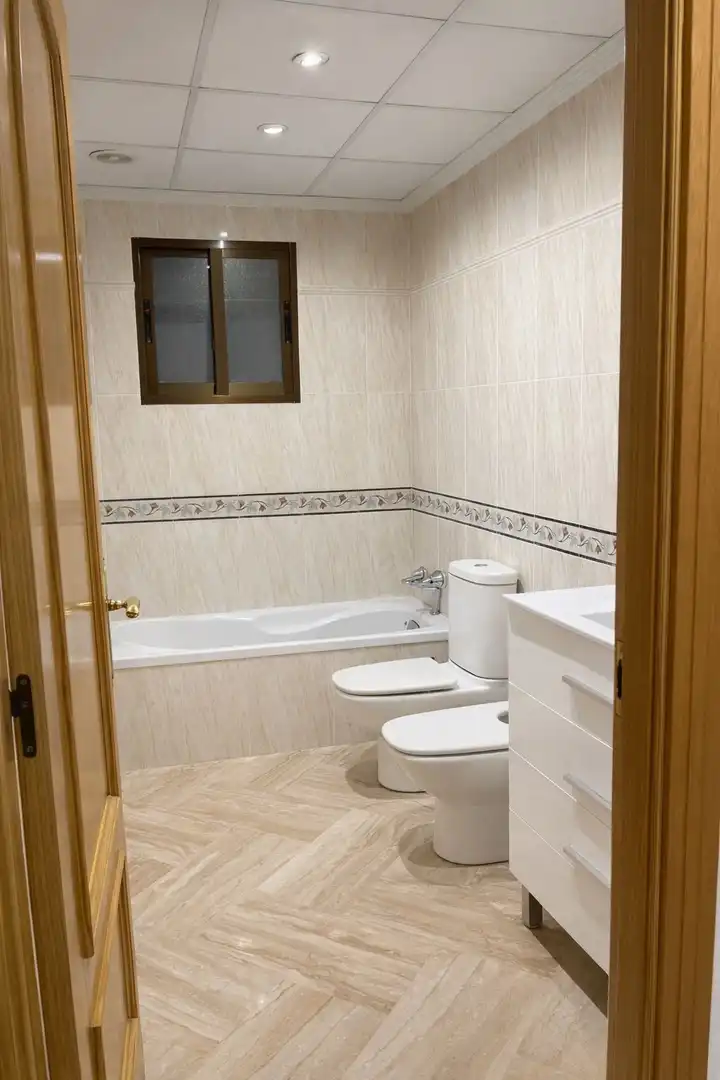 Bany de Pis en venda en Elche / Elx
