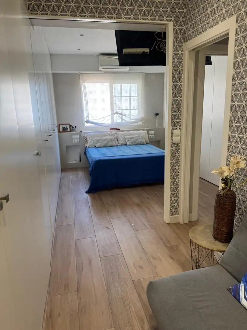 Bedroom of Flat for sale in Valencia