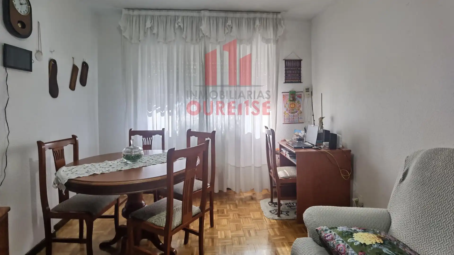Sala d'estar de Pis en venda en Ourense Capital  amb Traster
