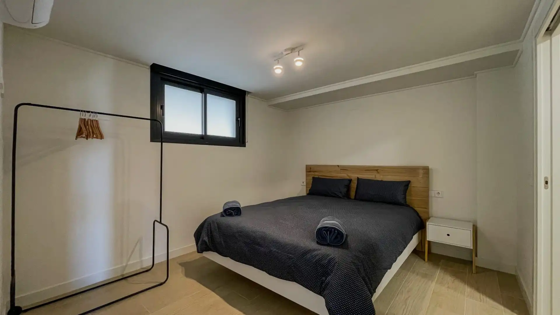Schlafzimmer von Dachboden zum Verkauf in Finestrat mit Klimaanlage, Terrasse und Möbliert
