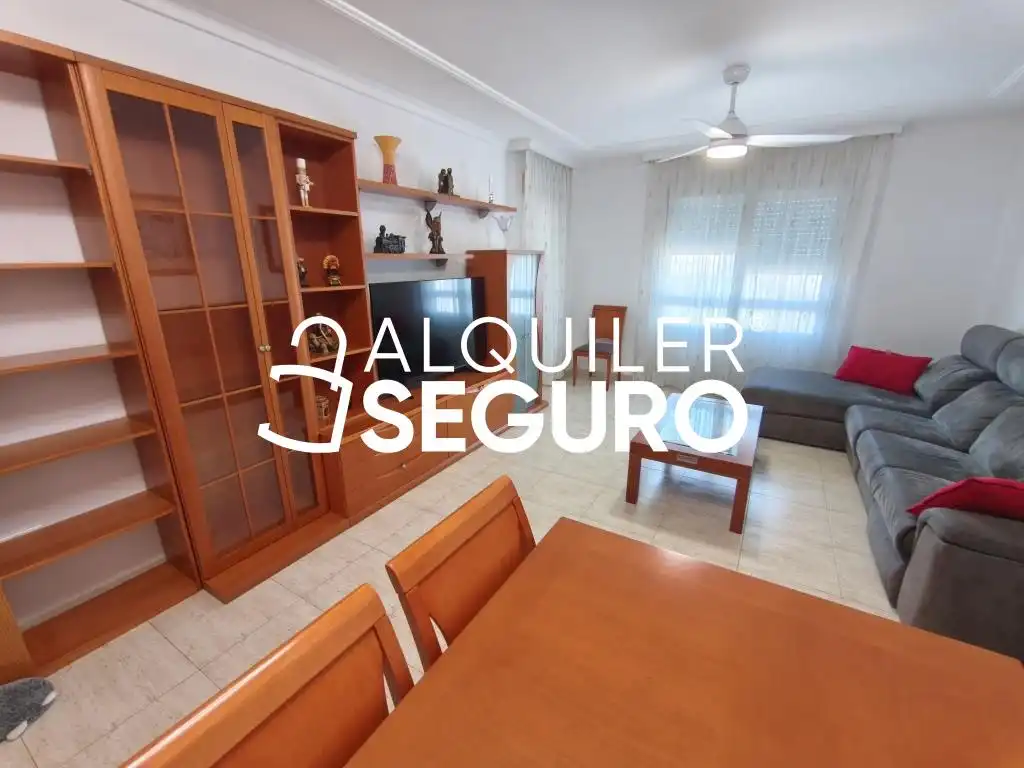 Wohnung zur Miete in General. Espartero, Ciudad Universitaria