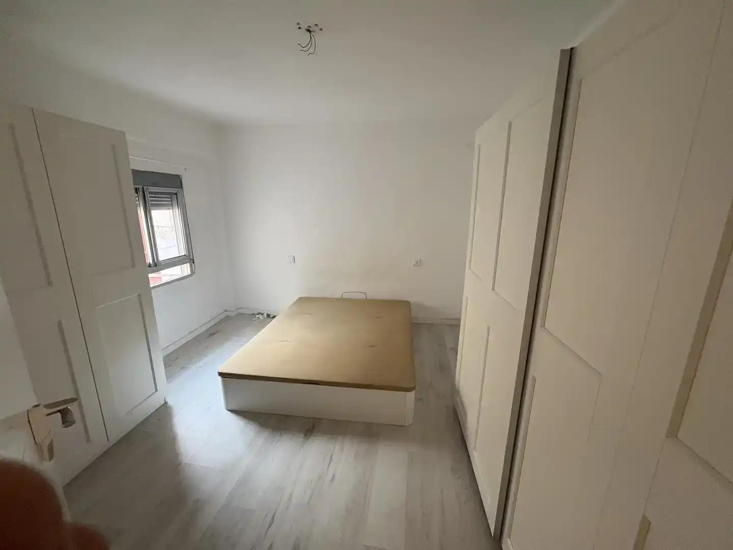 Schlafzimmer von Wohnung zur Miete in Alfafar mit Klimaanlage und Balkon