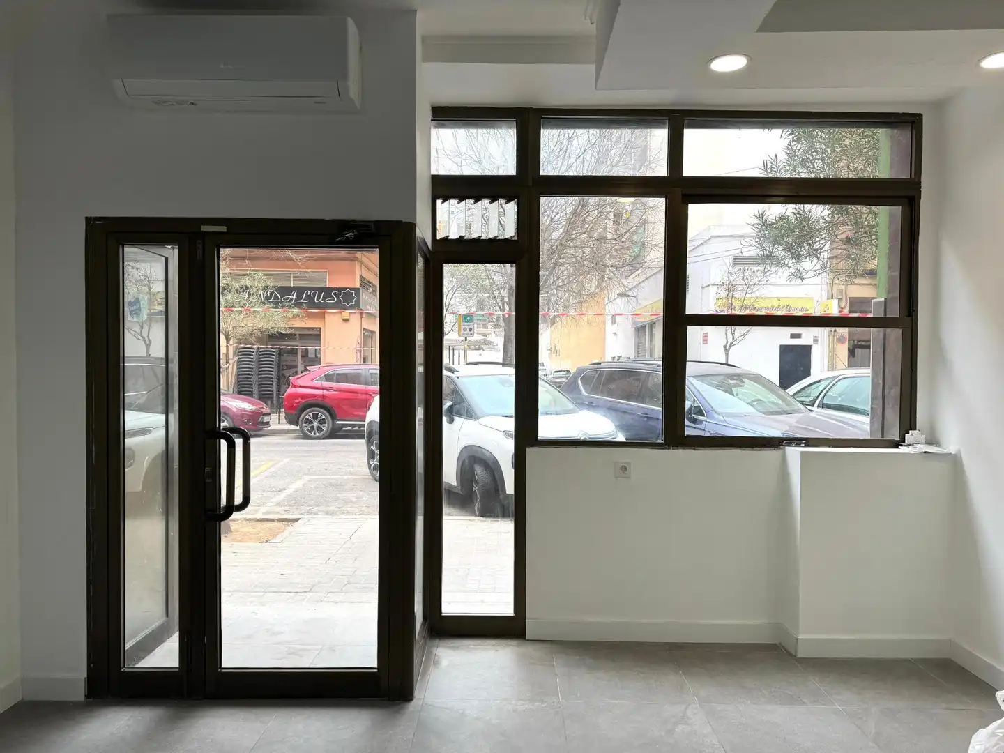 Geschaftsraum zur Miete in Torrefiel