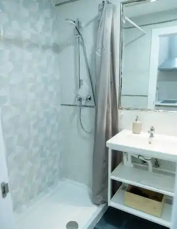 Bathroom of Study for sale in Málaga  with Air Conditioner and Furnished