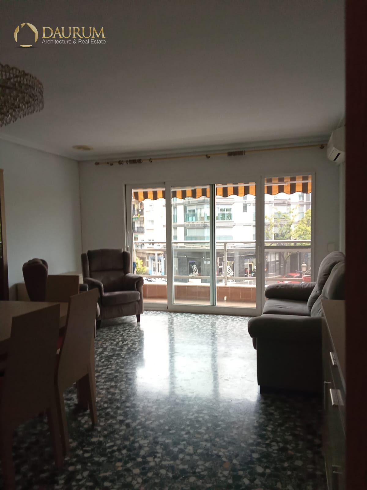 Flat for sale in DEL PUIGCAMPANA, En Corts - Doctor Waksman , Quatre Carreres