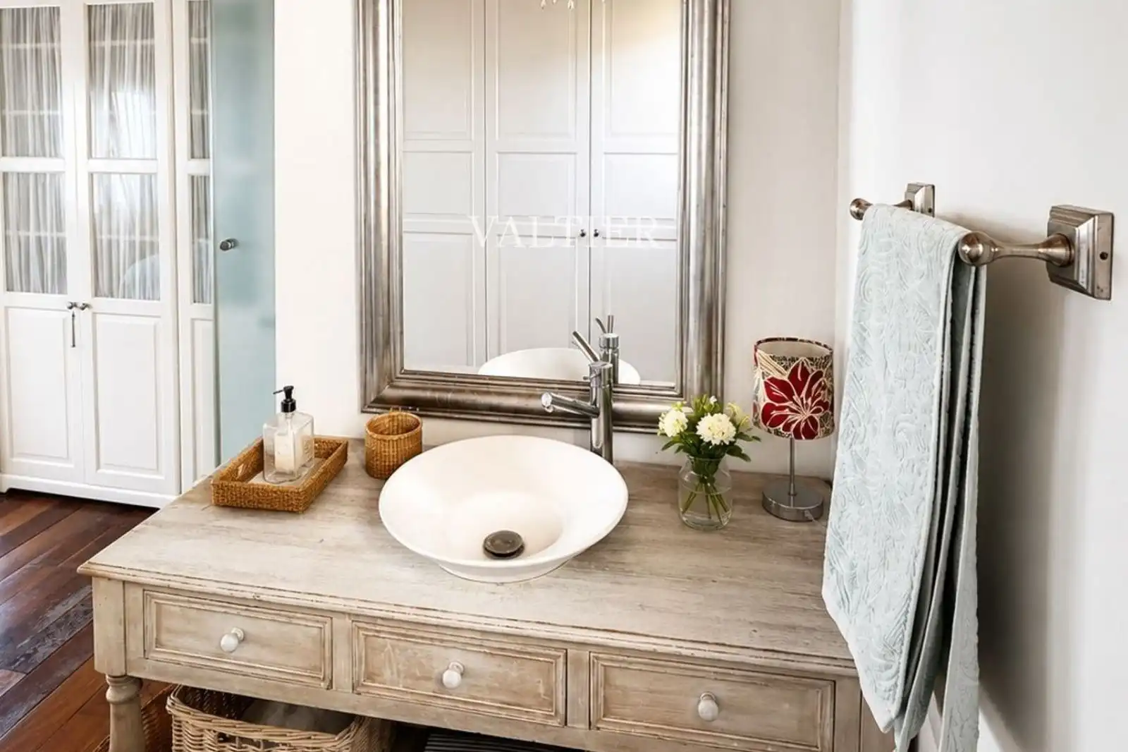 Baño de Ático de alquiler en Madrid con Aire acondicionado, Terraza y Amueblado