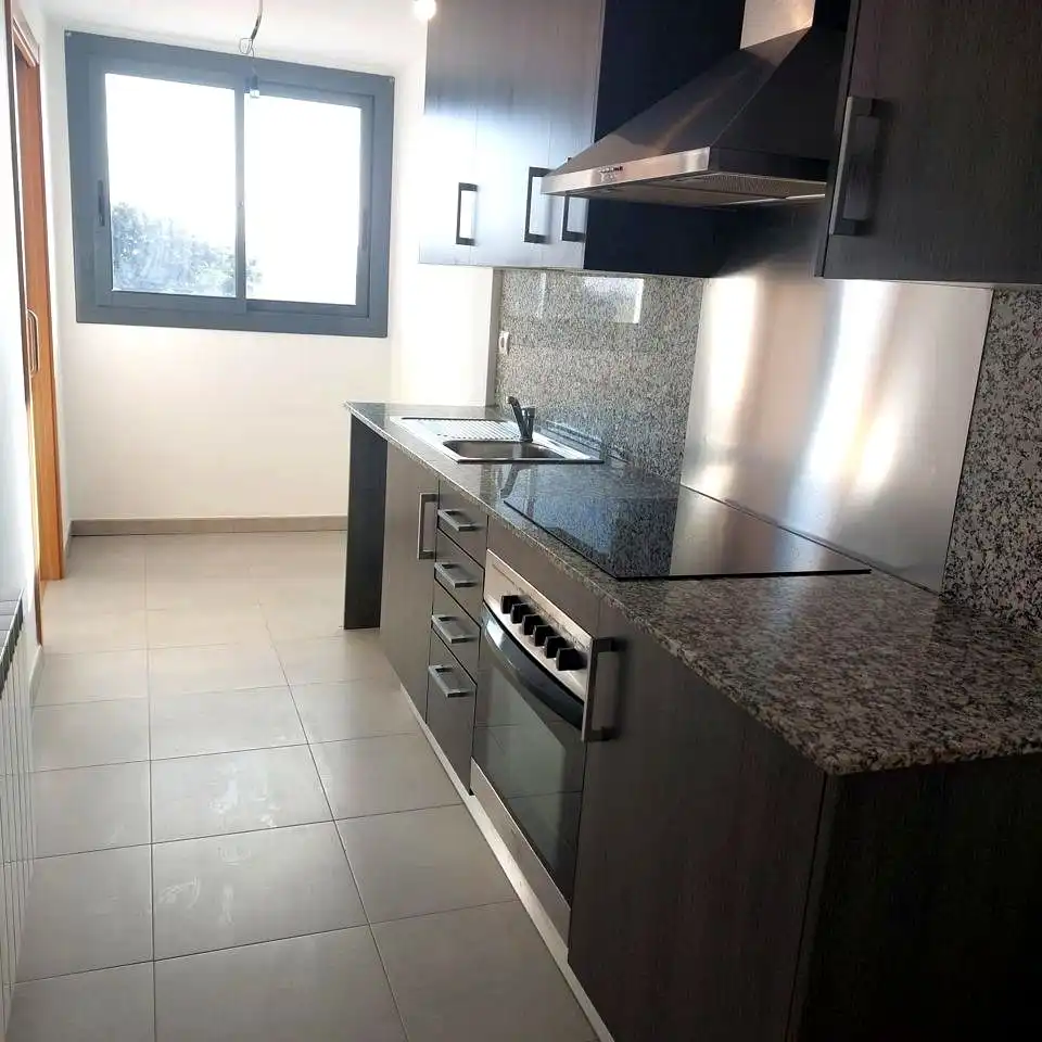 Cocina de Piso en venta en Vilafranca del Penedès con Calefacción, Parquet y Terraza