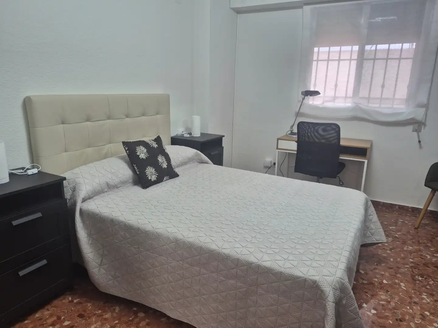 Habitación de Piso de alquiler en Moncada con Aire acondicionado, Calefacción y Terraza