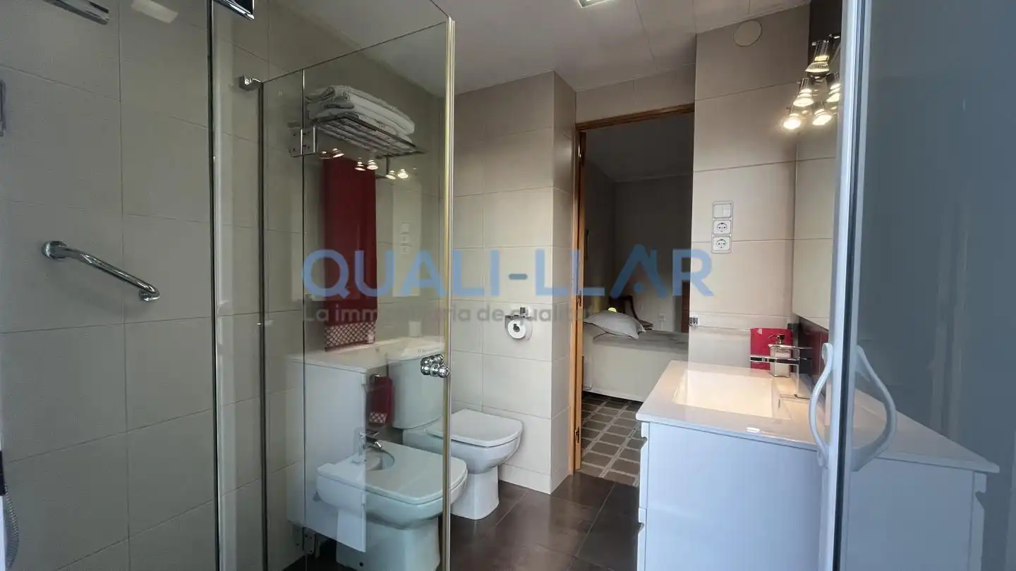 Bathroom of Houses for sale in Sant Feliu de Llobregat  with Terrace