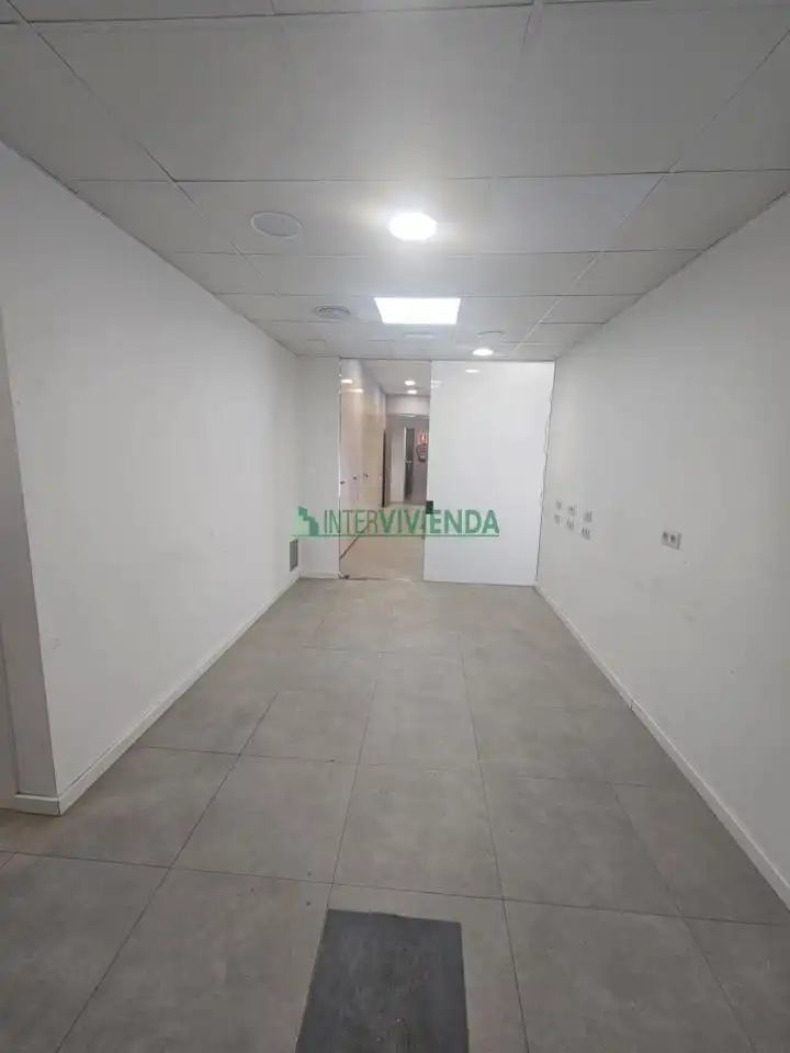 Commercial properties for rent in Vigo   with Air Conditioner