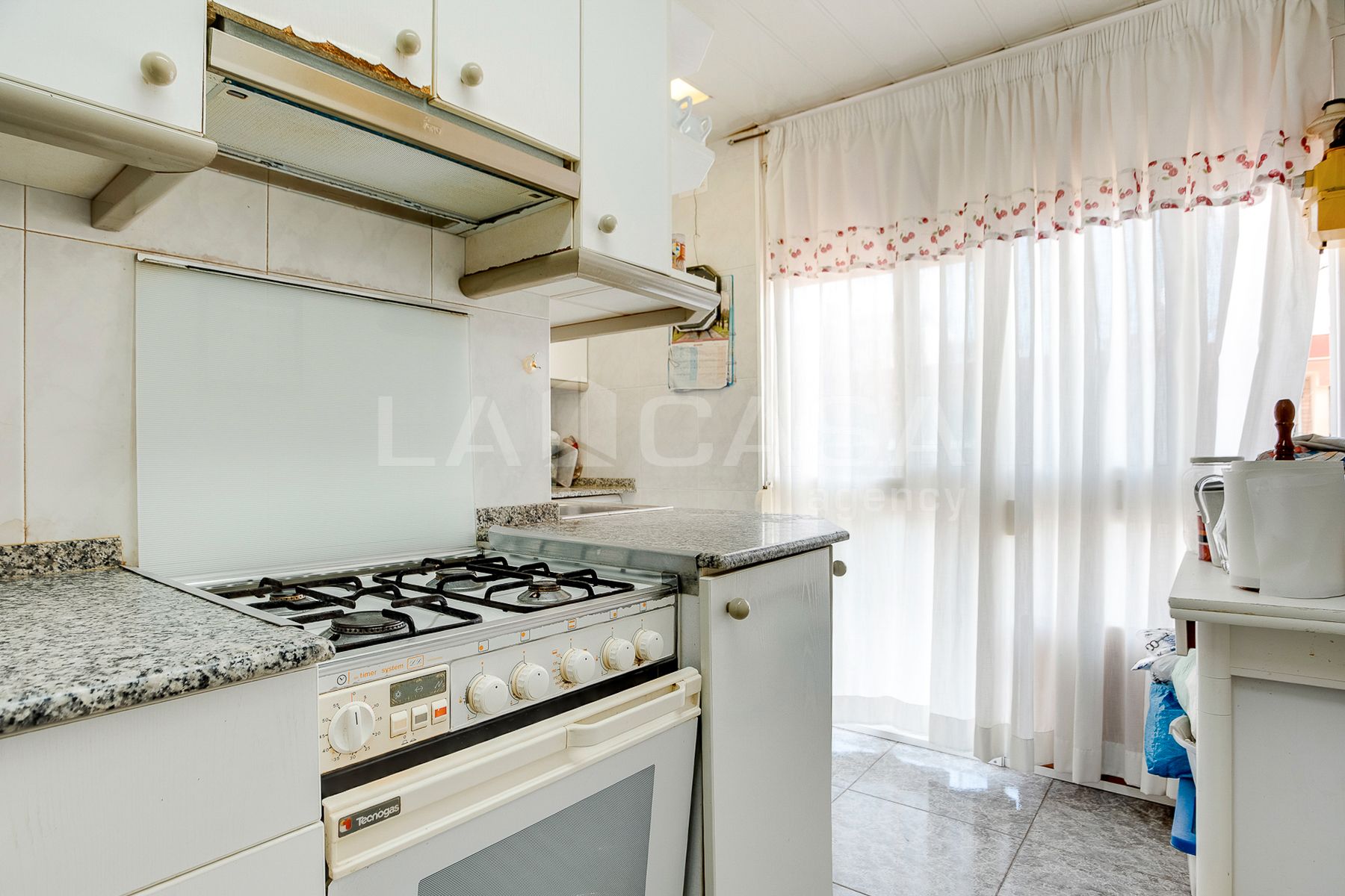 Kitchen of Flat for sale in Cornellà de Llobregat