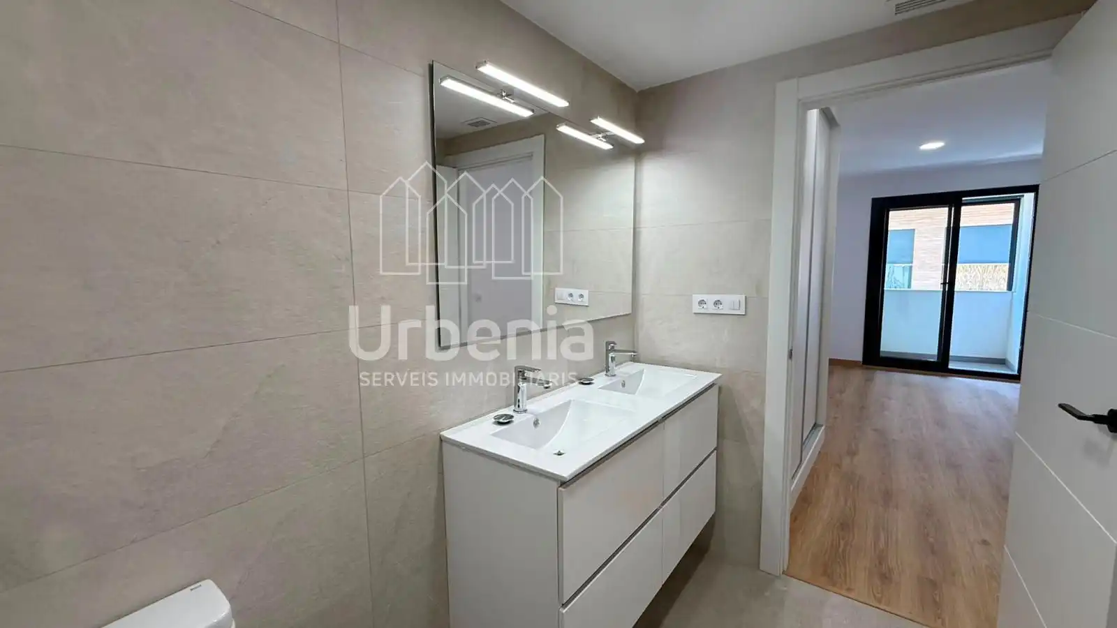 Badezimmer von Wohnung zur Miete in Canet de Mar mit Heizung und Terrasse