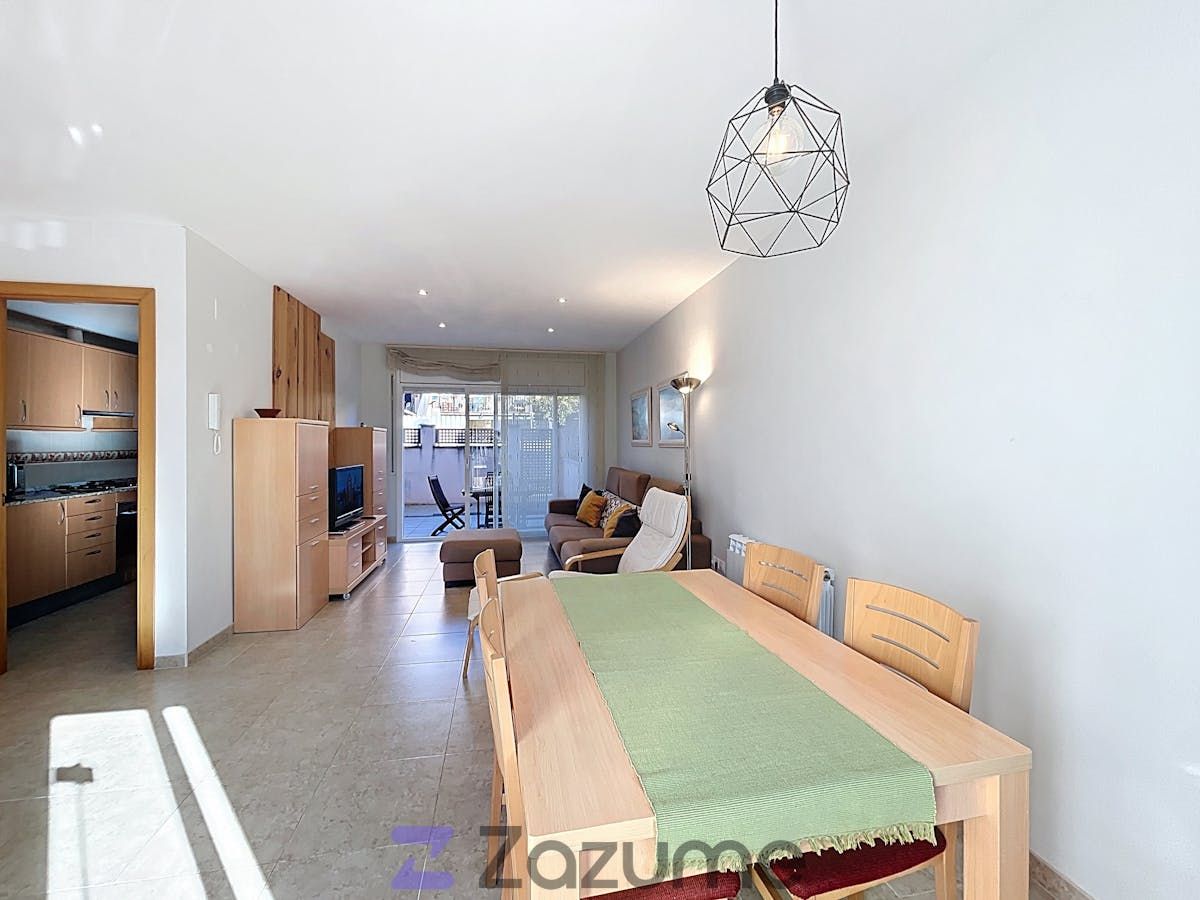 Habitación de Casa adosada de alquiler en Roda de Berà con Jardín privado, Terraza y Horno