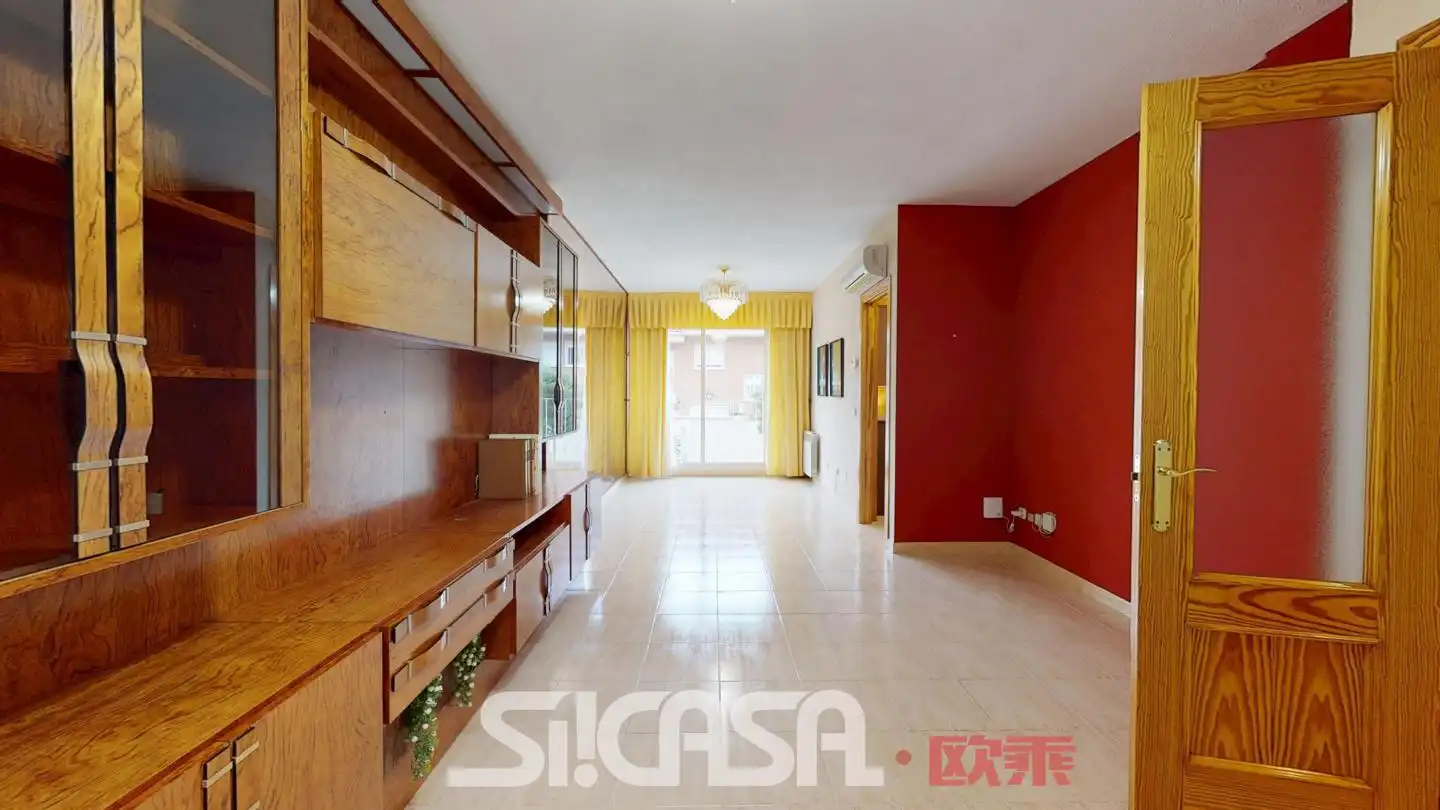 Living room of Detached homes for sale in Parla  with Air Conditioner, Heating and Private garden