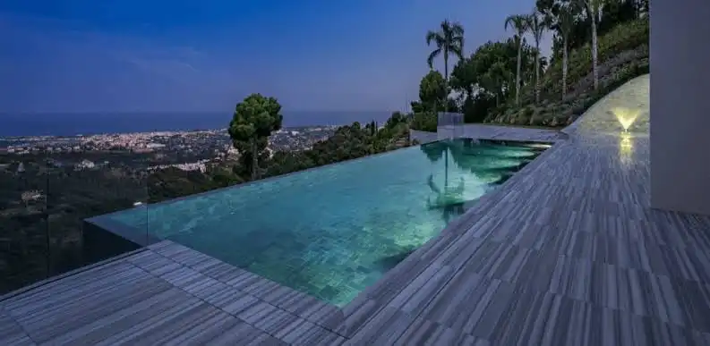 Swimming pool of Houses for sale in Paiporta  with Air Conditioner, Heating and Private garden