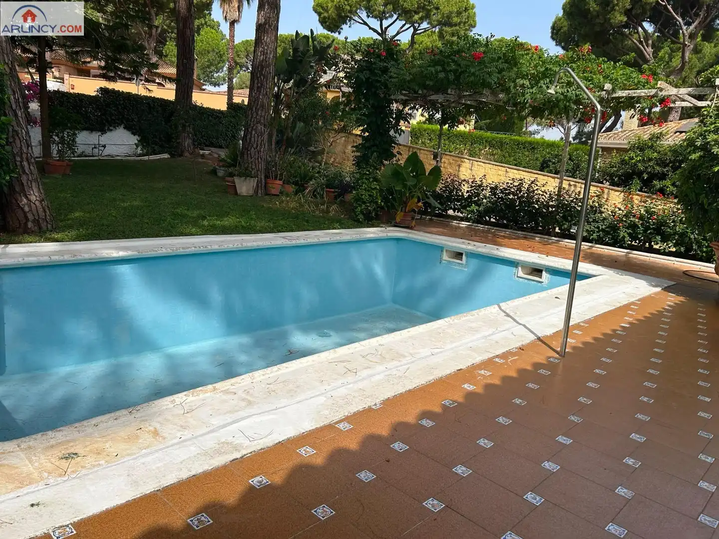 Swimming pool of Houses for rent in Alcalá de Guadaira  with Air Conditioner, Private garden and Terrace