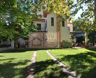 Jardí de Casa o xalet en venda en Cáceres Capital amb Aire condicionat, Calefacció i Jardí privat